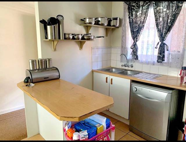 2 BEDROOM APARTMENT FOR SALE IN DIE HOEWES